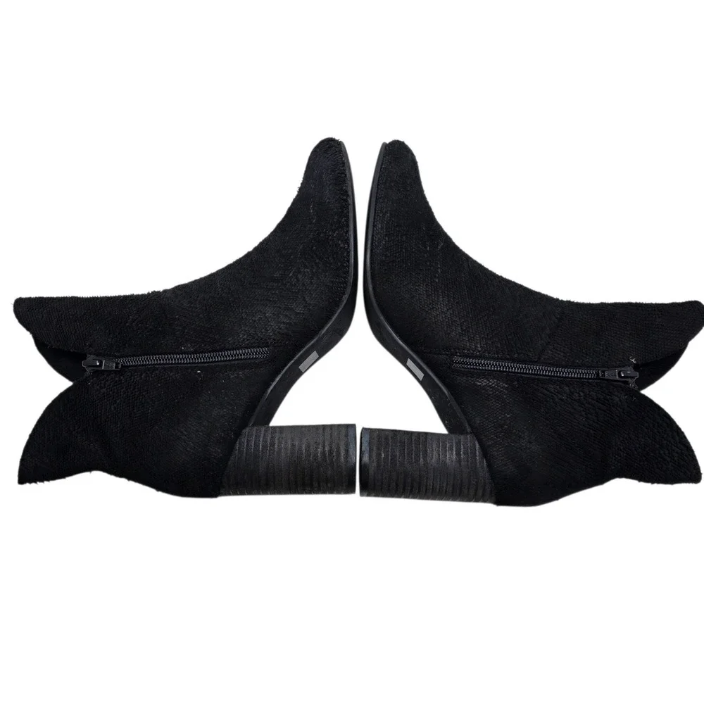 Anthropologie Seychelles Prop Black Textured Leather Ankle Boots Block Heel‎ 7.5